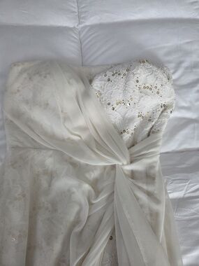 Homecoming/Prom. Elegant Ivory Spaghetti-Strap Dress Asymetrical Hem. Size 1-2